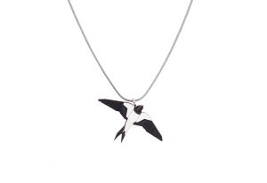 Drewniany wisiorek Swallow Pendant