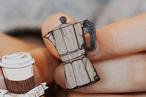 Dreweniana broszka Coffee Pot Brooch