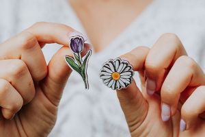 Drewniana broszka Tulip Brooch