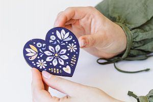 Mini Drewniana Układanka – Ludowe Serce Niebieskie
