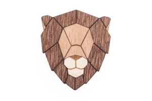 Drewniana broszka Lion Brooch