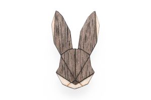 Drewniana broszka Hare Brooch