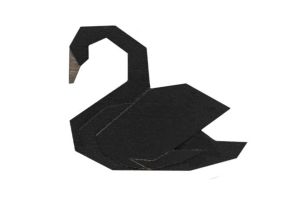 Drewniana broszka Black Swan Brooch