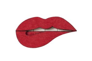 Drewniana broszka Lips Brooch
