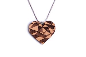 Drewniany wisorek Love Pendant