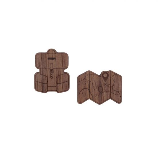 Drewniana broszka 2 in 1 Brooch Bacpack + Map Drewniana broszka 2 in 1 Brooch Bacpack + Map